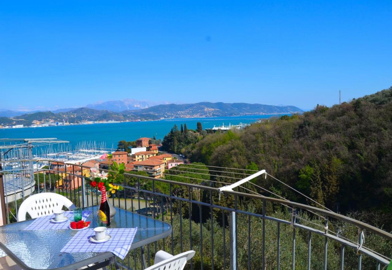 Wonderful Sea View - Terrace And Parking Apartment Fezzano  Luaran gambar