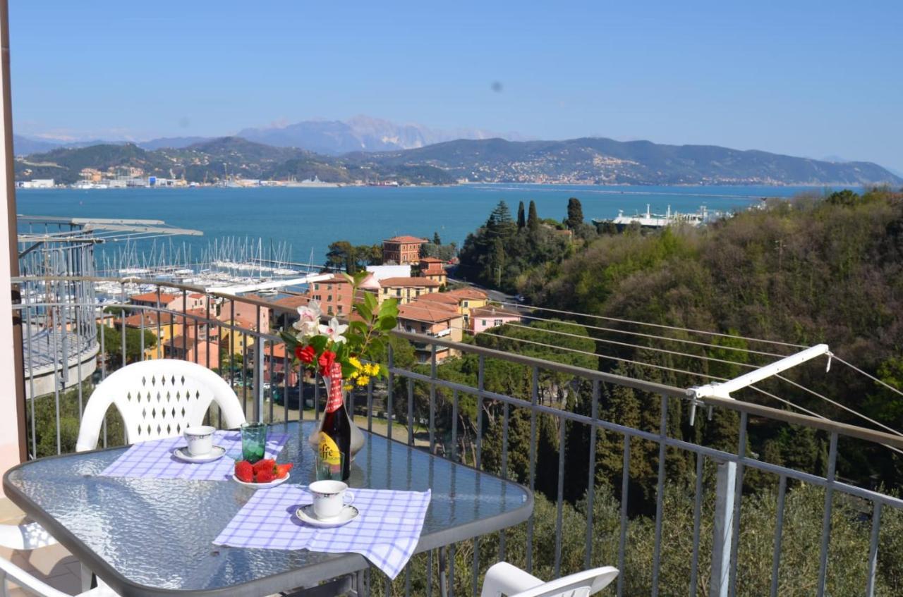 Wonderful Sea View - Terrace And Parking Apartment Fezzano  Luaran gambar